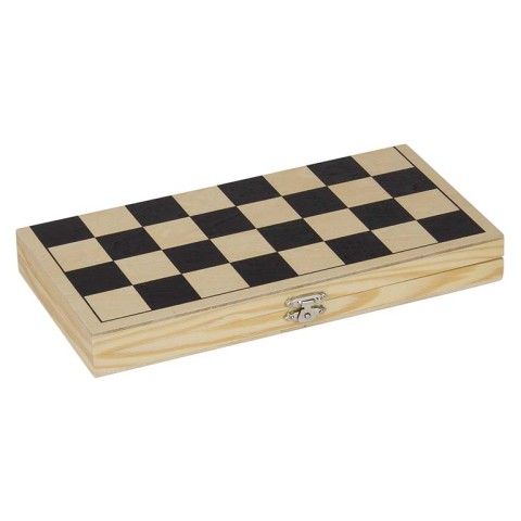 Шах в шперплатова кутия